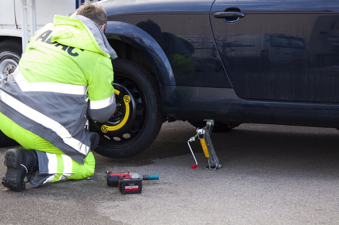 Araye Mobile Tyres to Provide Emergency Puncture Repair Services in Greater London Region on a 24*7 Basis Araye Mobile Tyres to Provide Emergency Puncture Repair Services in Greater London Region on a 24*7 Basis