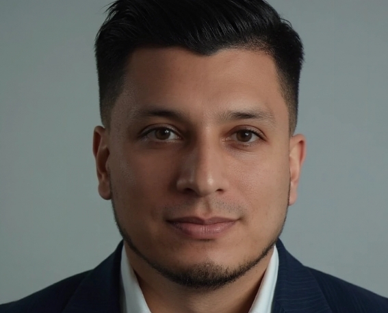 Israel Concha, Founder and Executive Director of New Comienzos NGO