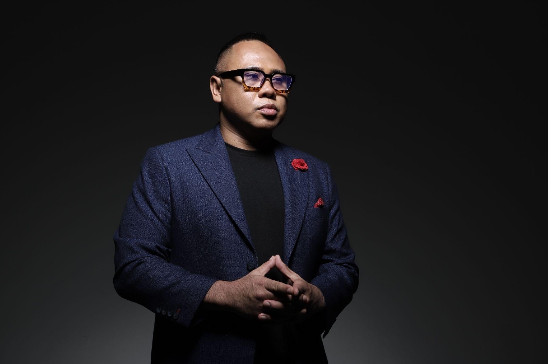 The Human Factor in a Digital Economy: Trisno Ishak’s Vision for UHNWI Leadership The Human Factor in a Digital Economy: Trisno Ishak’s Vision for UHNWI Leadership