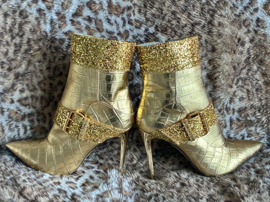 Ramirez DeHeywood's signature Golden Boots