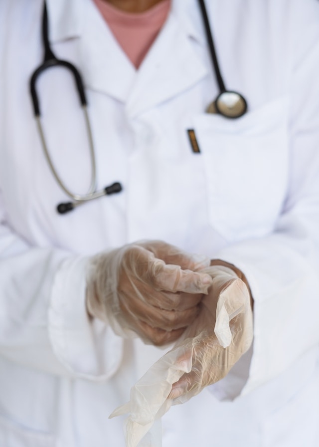 Michael Rasekhi Scholarship for Medical Students Announces National Call for Applications
