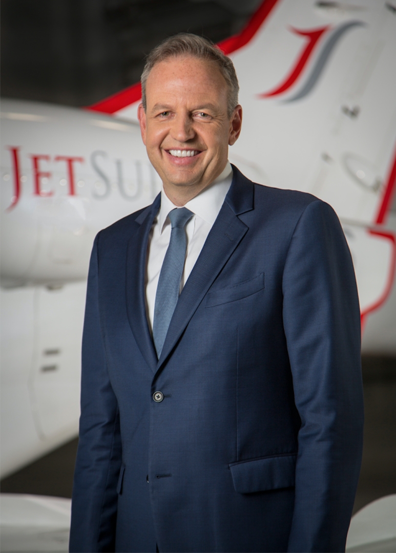 Alex Wilcox Positions JSX Model in Semi-Private Aviation Alex Wilcox Positions JSX Model in Semi-Private Aviation
